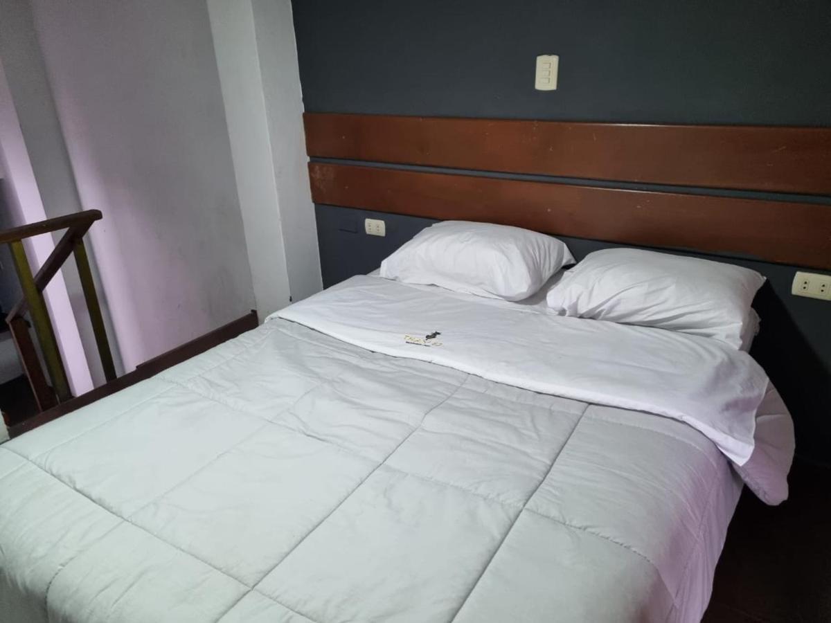 Hostel Thay83 Miraflores リマ エクステリア 写真