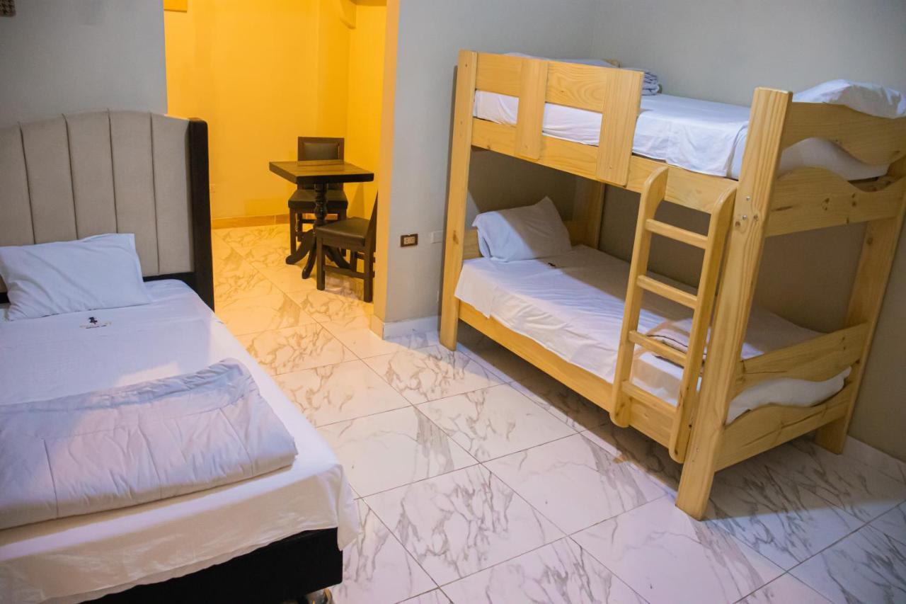 Hostel Thay83 Miraflores リマ エクステリア 写真
